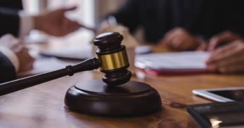 Sąd uchylił wyrok mordercy jeży