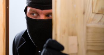 Podają się za pracowników wodociągów i okradają mieszkania. Ostrzeż znajomych!