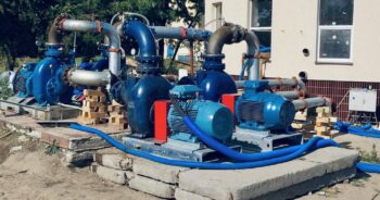Wynajem pomp  – idealne rozwiązanie dla zakładów przemysłowych