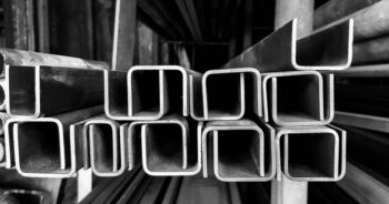 Ceowniki stalowe – co to są i jak je wykorzystać?