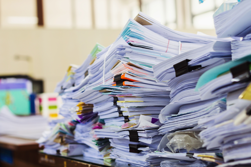 Odbiór dokumentów do niszczenia – bezpieczne usuwanie poufnych informacji