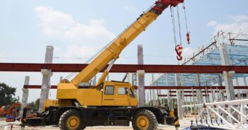 Wynajem dźwigów w Katowicach: Kompleksowe rozwiązania dla przemysłu i budownictwa